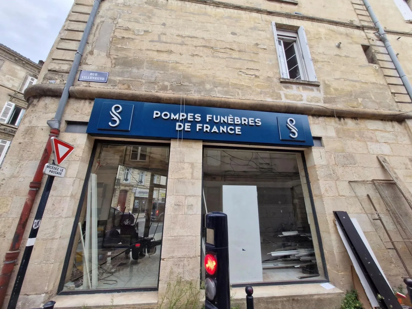 Réalisation ANTIS, Pompes Funèbres de France, Bordeaux (Nansel Pénard)